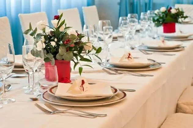 Hotel Europa - Yerinde Yemek