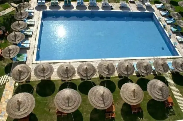 Europa Grand Resort - Havuz