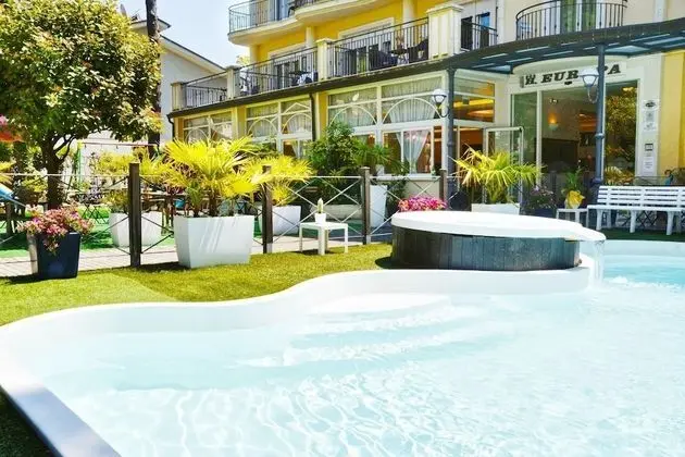 Hotel Europa Milano Marittima - Havuz