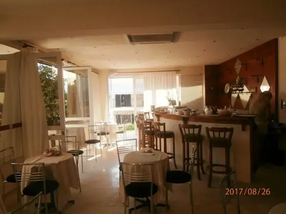 Europe Hotel - Bar