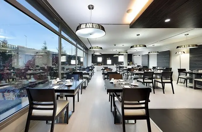 Eurostars Arenas de Pinto - Yeme / İçme