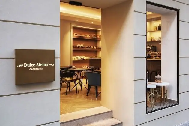 Eurostars Puerta Real Hotel - Dış Mekan