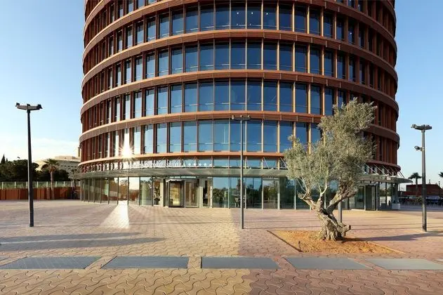 Eurostars Torre Sevilla - Dış Mekan