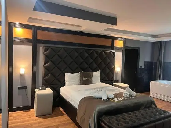 Eva Hotel