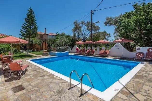 Evagelistria Apartments - Havuz