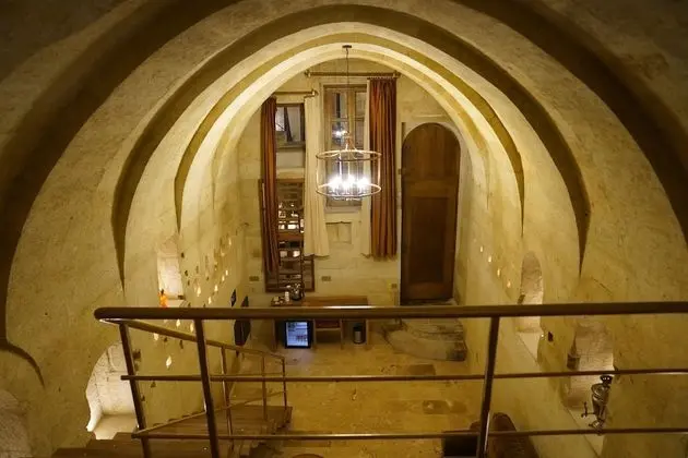 Evanthia Cave Suites - Oda