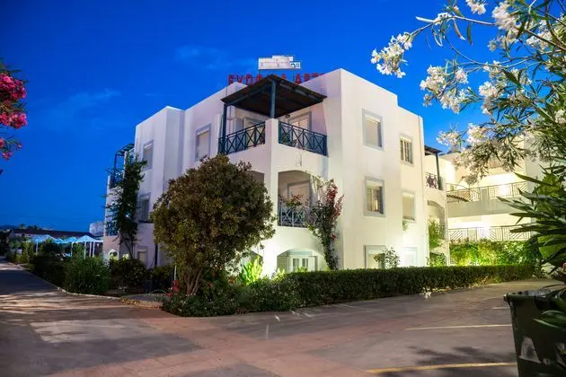 Evdokia Apartments