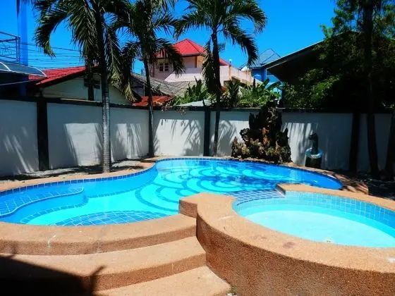 Evelyn Residence - Havuz