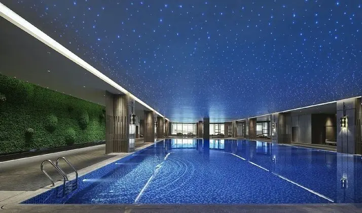 Even Hotels Nanjing Yangtze River, an IHG Hotel - Havuz