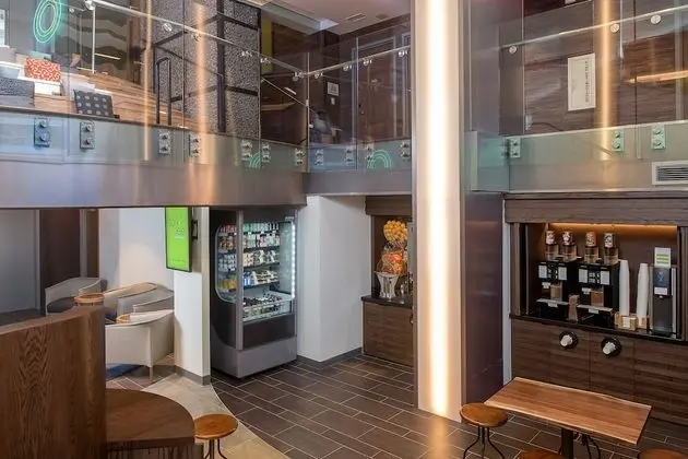 EVEN Hotel Times Square South, an IHG Hotel - Yerinde Yemek