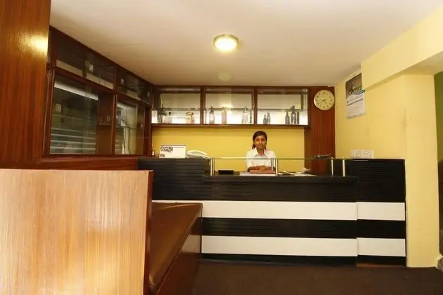 Everest Holiday Inn - Lobi
