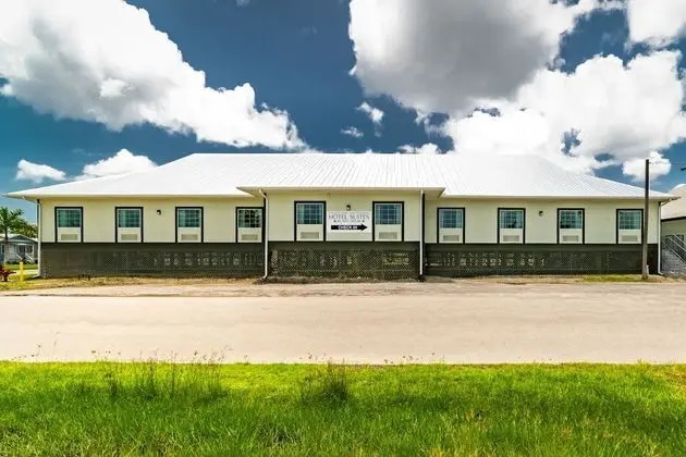 Everglades Adventures Hotel Suites by Ivey House - Dış Mekan