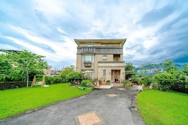 Evergreen Garden Home