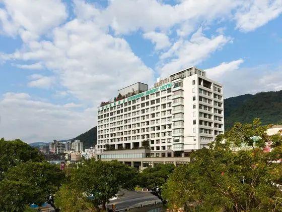 Evergreen Resort Hotel - Jiaosi - Dış Mekan