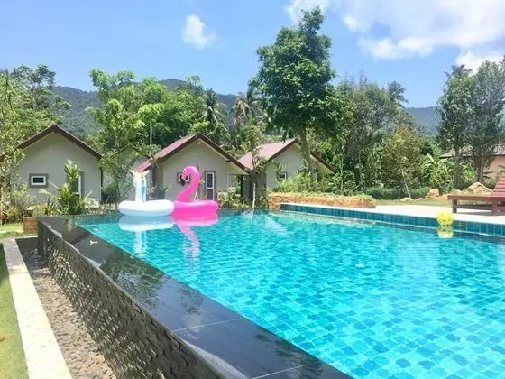 Evergreen Kohchang Resort - Havuz