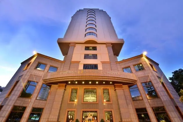 Evergreen Laurel Hotel