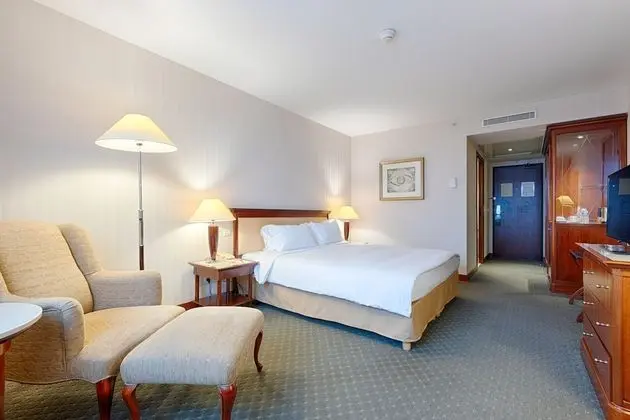Evergreen Laurel Hotel - Oda