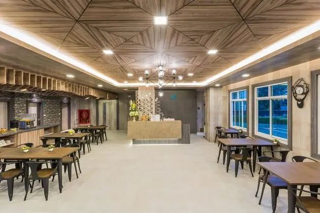 EVERGREEN SUITE HOTEL