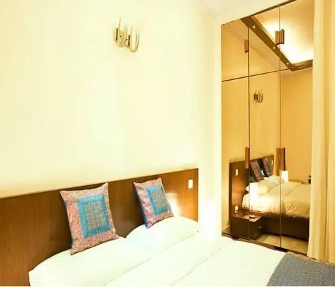 Evergreen Suites Defence Colony - Oda Manzaraları