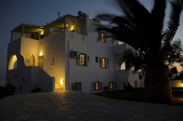 Evi Rooms