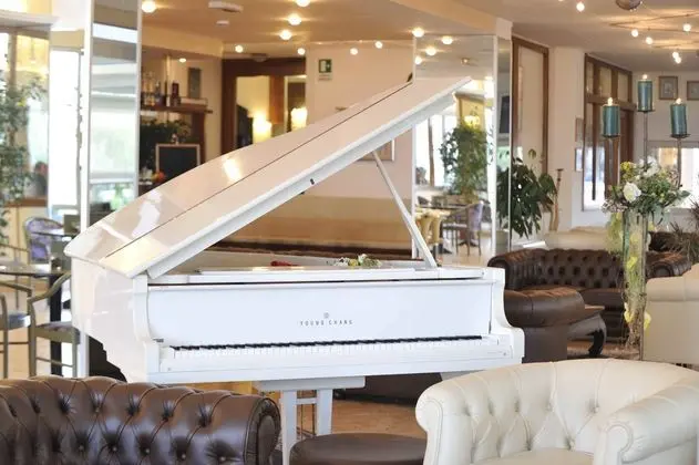 Hotel Excelsior - Genel