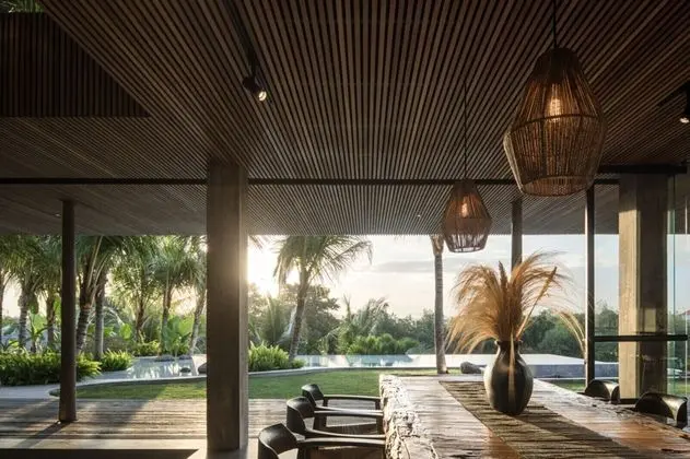 Exceptional Architect's 5BR Villa, an Oasis Gem in Canggu Centre - Dış Mekan