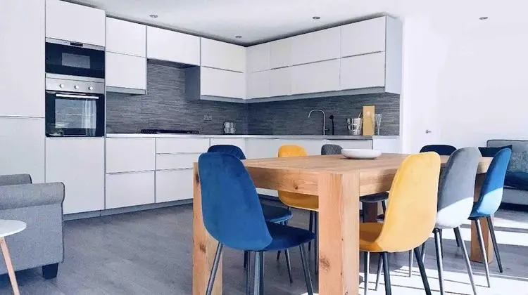 Exclusive 4-bed House 10 Minutes From Newcastle - Mutfak