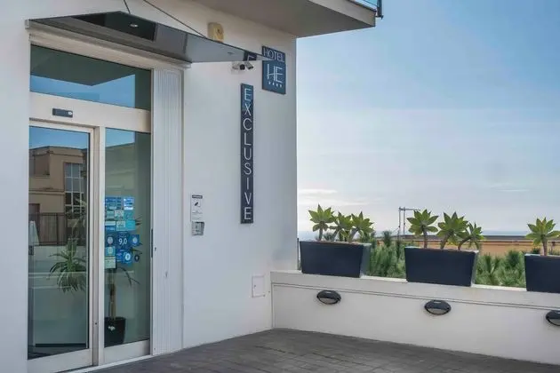 Hotel Exclusive - Dış Mekan