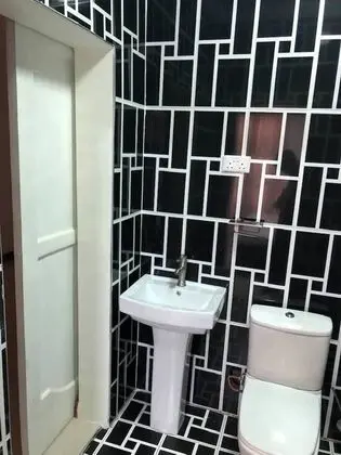 Exclusive Apartment in Handsworth - 2 Bedrooms - Banyo Tipleri