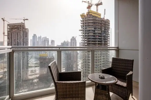 Exclusive Apt w Burj Khalifa Next Door - Oda