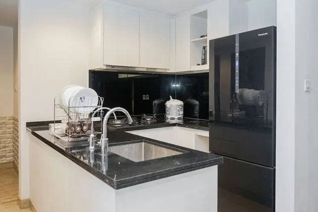 Exclusive with Comfortable 2BR Apartment at Branz BSD - Mutfak