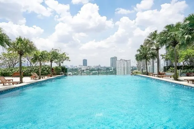 Exclusive and Modern 3BR Gandaria Heights Apartment - Havuz