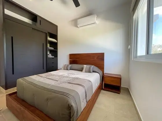 Exclusive Modern Penthouse w Exquisite Rooftop Terrace Yoga Deck Botanical Gardens