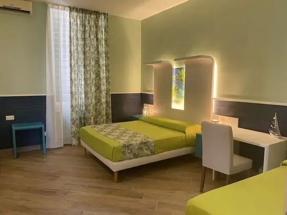 Exclusive Room Tramontana Room - A Stones Throw From the sea