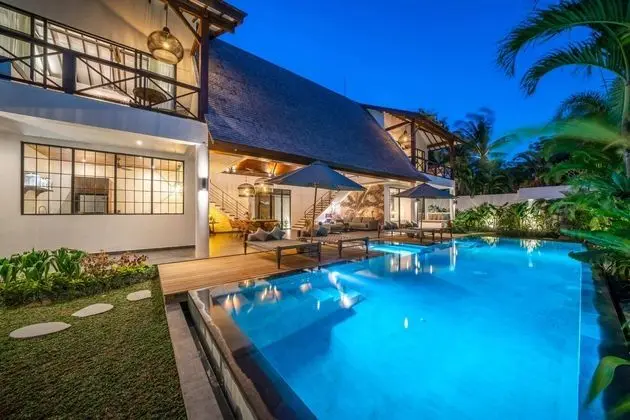 Exclusive Villas Complex, 8 BR, Canggu With Staff - Dış Mekan