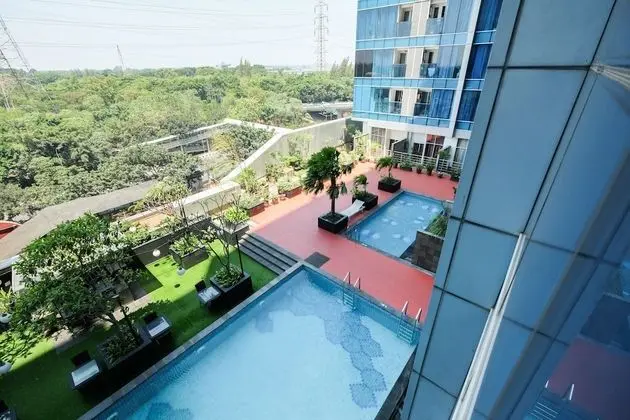 Exclusive Studio Tamansari The Hive Apartment in Strategic Location - Havuz