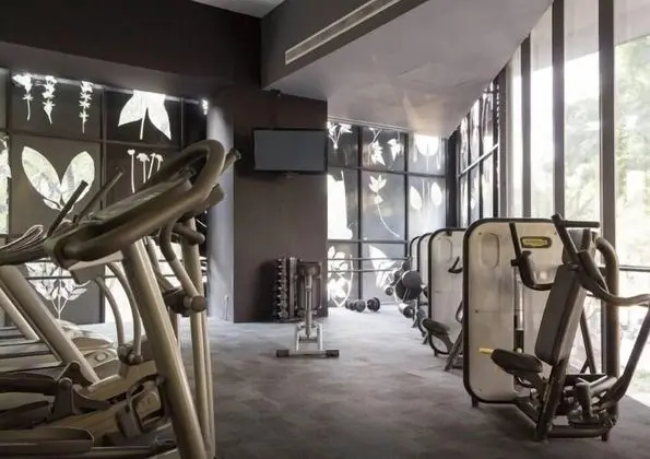 Exclusive Suite with Pool Well Located - Fitness