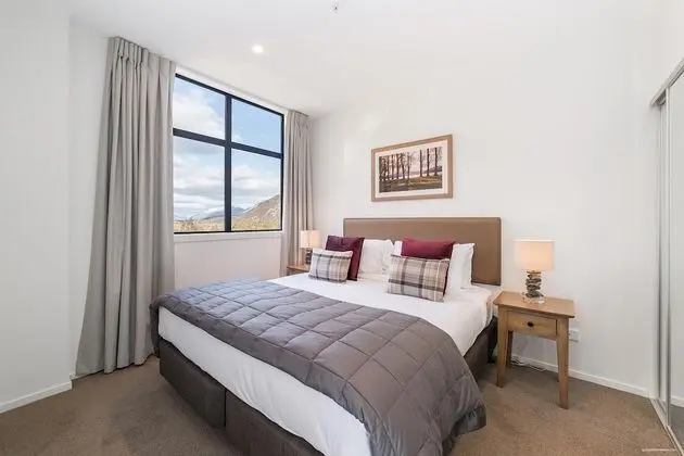 Executive 2 Bedroom Apartment Remarkables Park - Oda