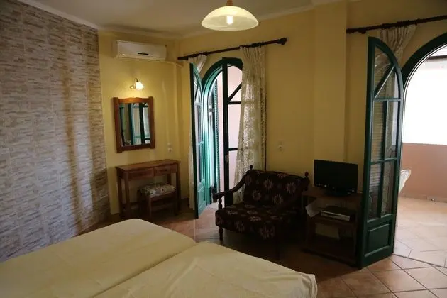 The Executive - An Earthly Paradise in Agios Gordios, Corfu, Greece - Öne Çıkan Resim