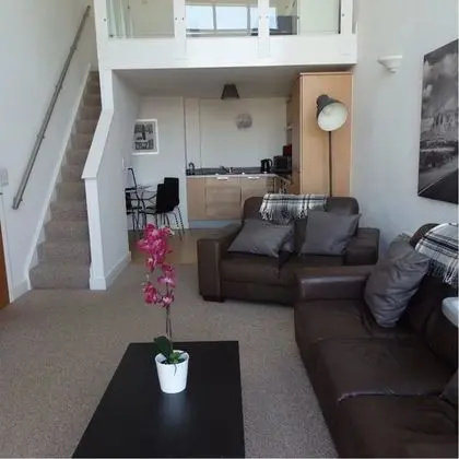 Executive Apartment With City Views - Oda Düzeni