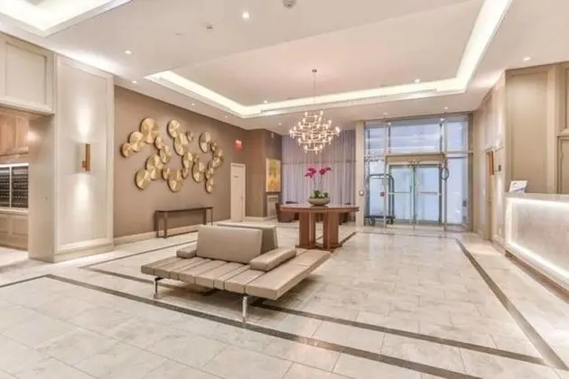 Executive Classdowntown Luxury Condo@yorkville - Lobi