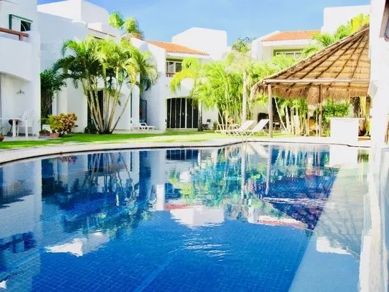 Executive Comfort Room With Swimming Pool Air Conditioning and Parking