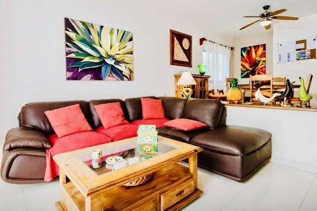 Executive Comfort Room With Swimming Pool Air Conditioning and Parking - İç Mekan