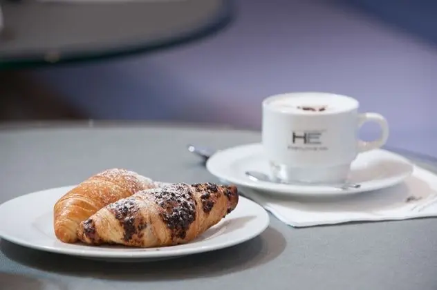 Hotel Executive Inn - Yerinde Yemek