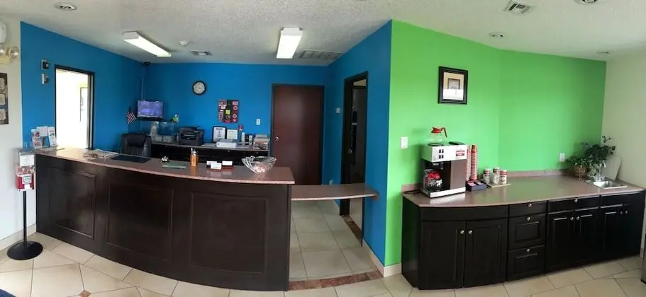 Executive Inn - Lobi