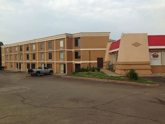Executive Inn - Dış Mekan