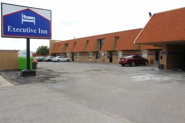 Executive Inn - Owatonna - Dış Mekan