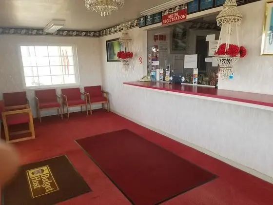 Executive Inn - Lobi