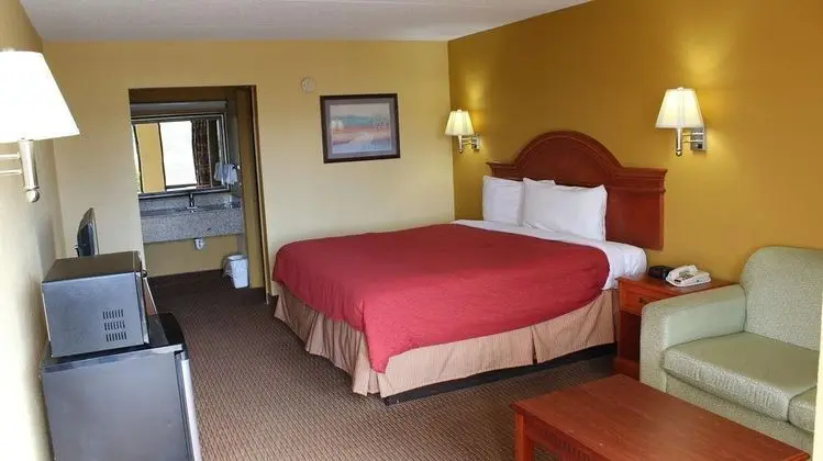 Executive Inn Scottsville - 1