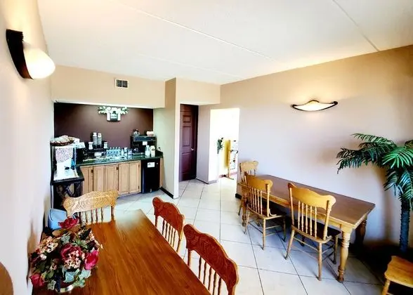 Executive Inn Scottsville - Kahvaltı